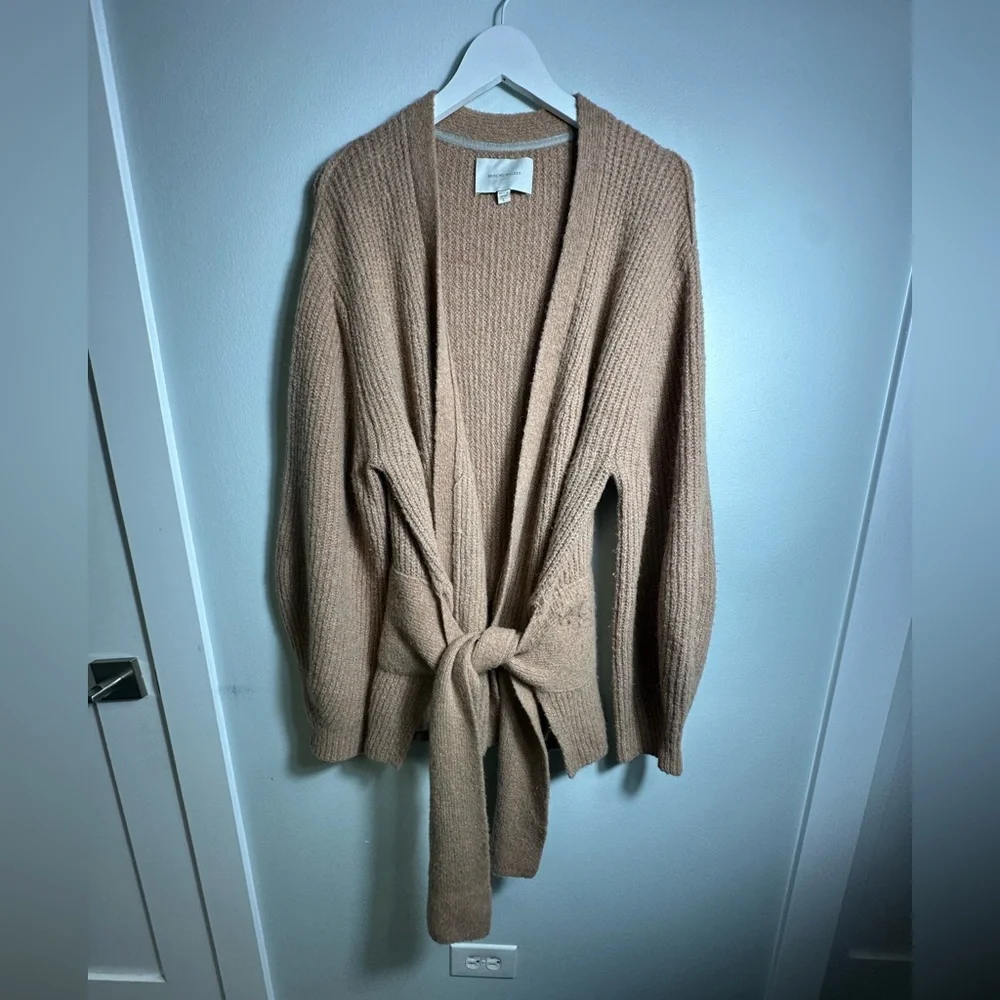 Brochu Walker Wool Baby Alpaca Camel Tie Hansen Wrap Cardigan Size Large - Picture 12 of 17